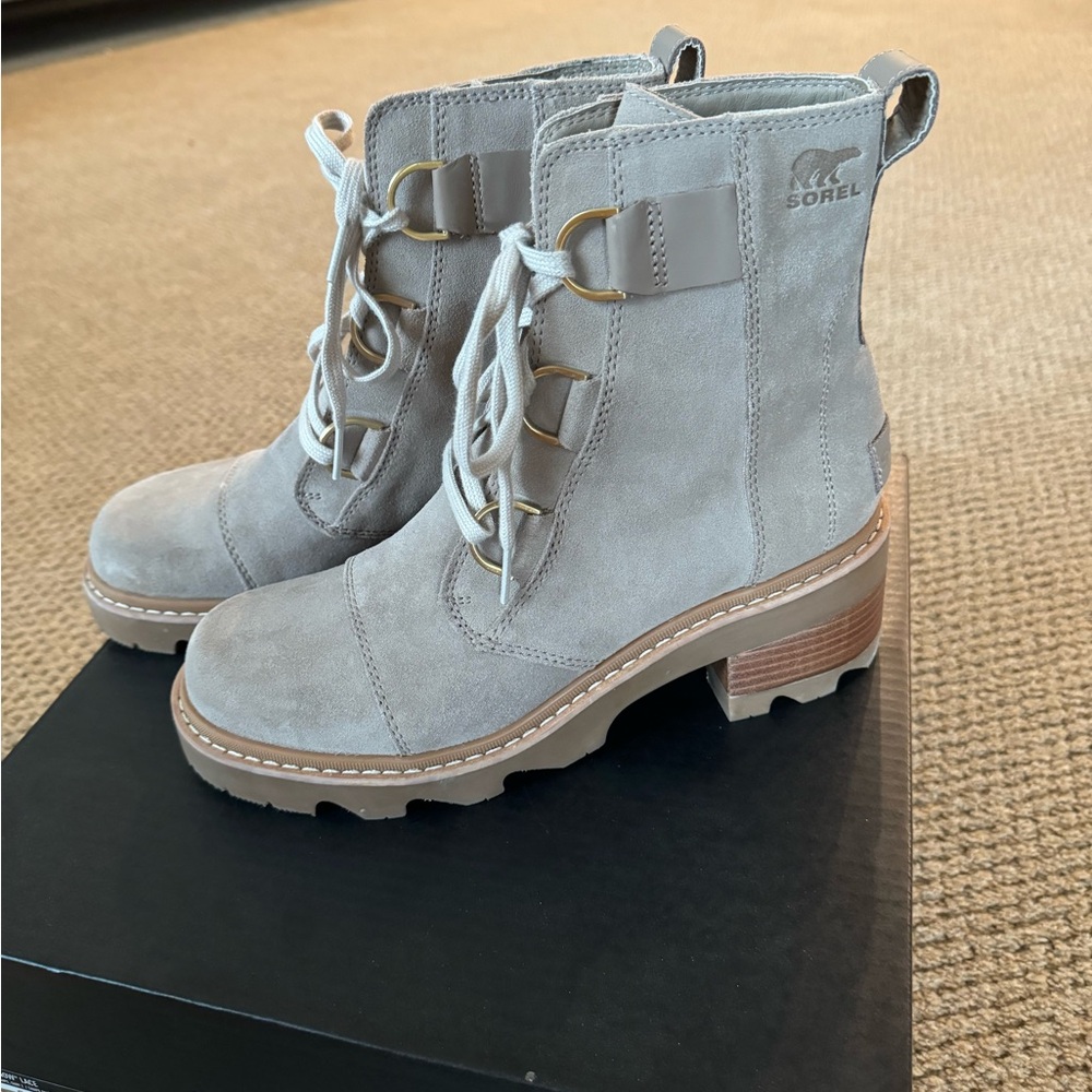 Sorel Boots Joan Now Lace Size 10